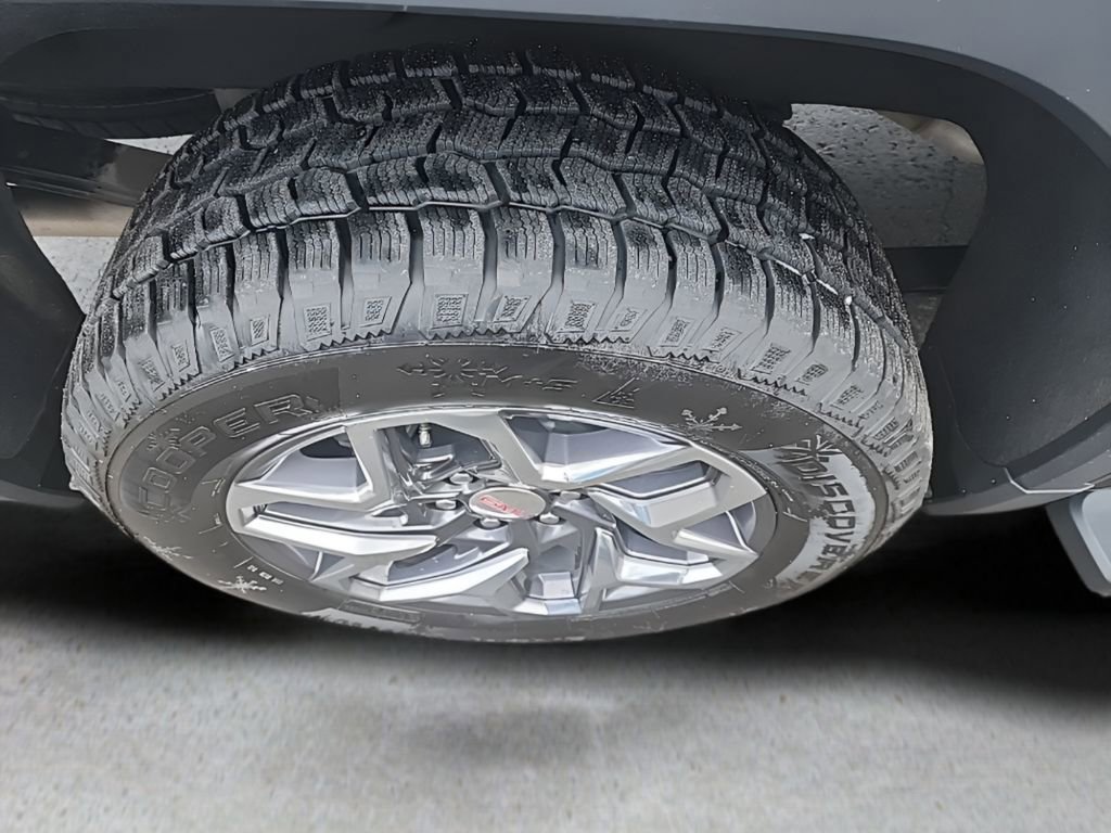 Used 2025 GMC Sierra 1500 SLT w/ SLT Premium Package AWD/4WD image 20