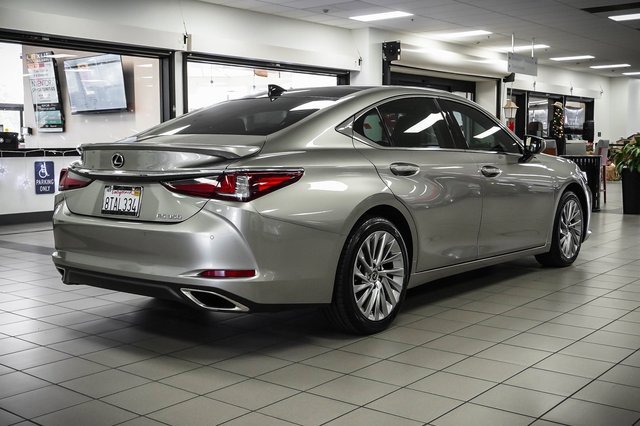 Used 2021 Lexus ES 350 Luxury image 6