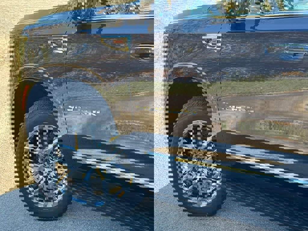 New 2026 GMC Yukon Elevation image 7