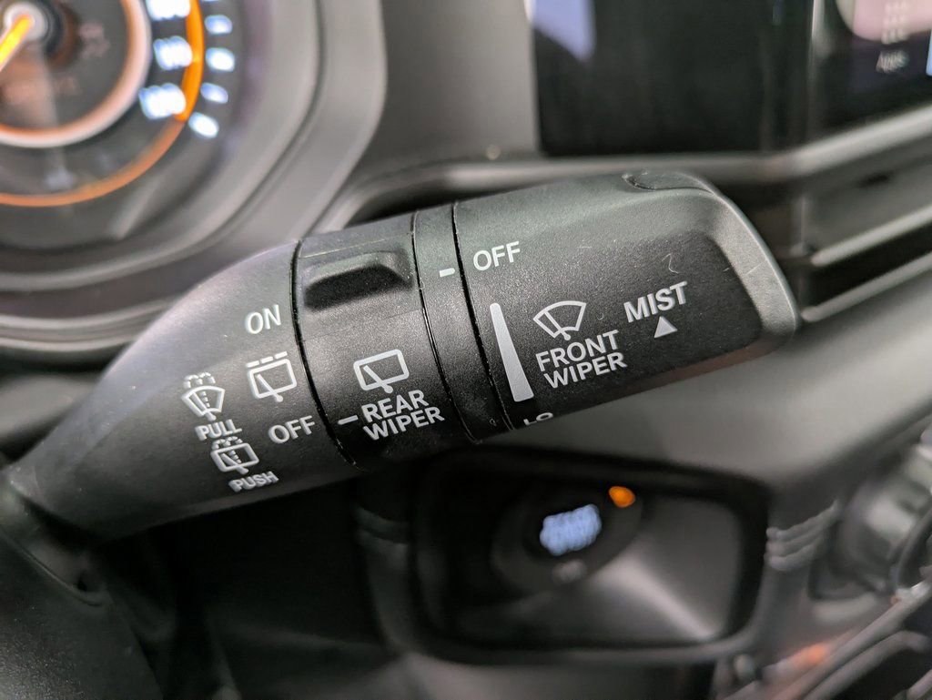 Used 2024 Jeep Wrangler Sahara image 20