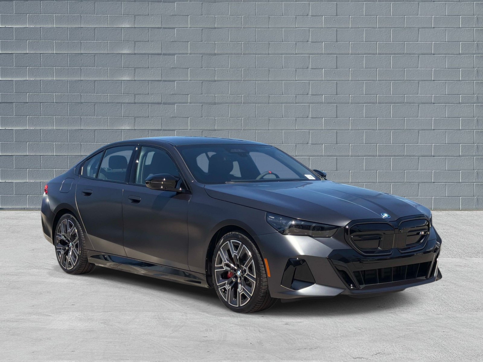 New 2027 BMW i5 M60 AWD/4WD image 1