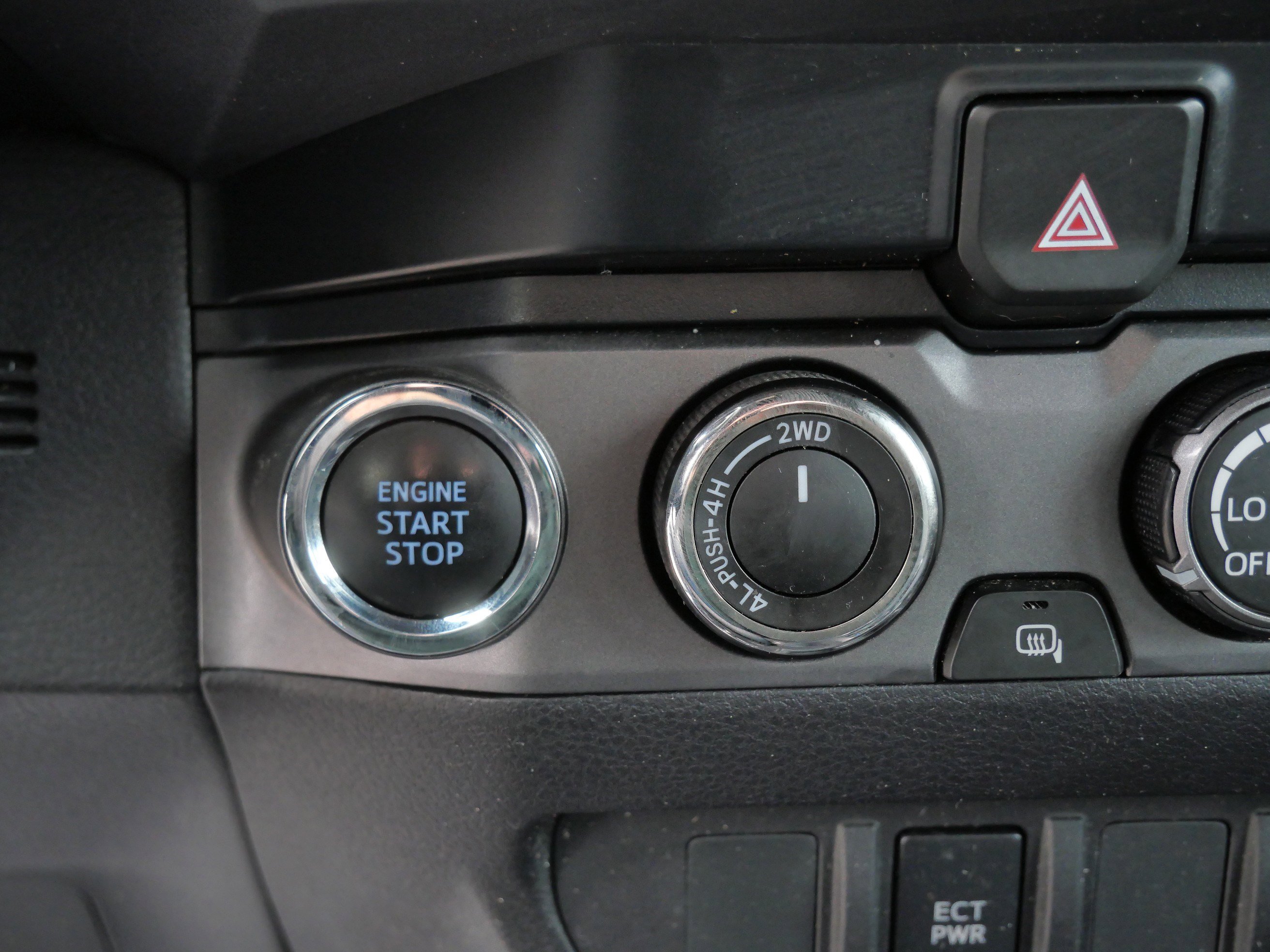 Certified 2019 Toyota Tacoma TRD Off-Road image 30