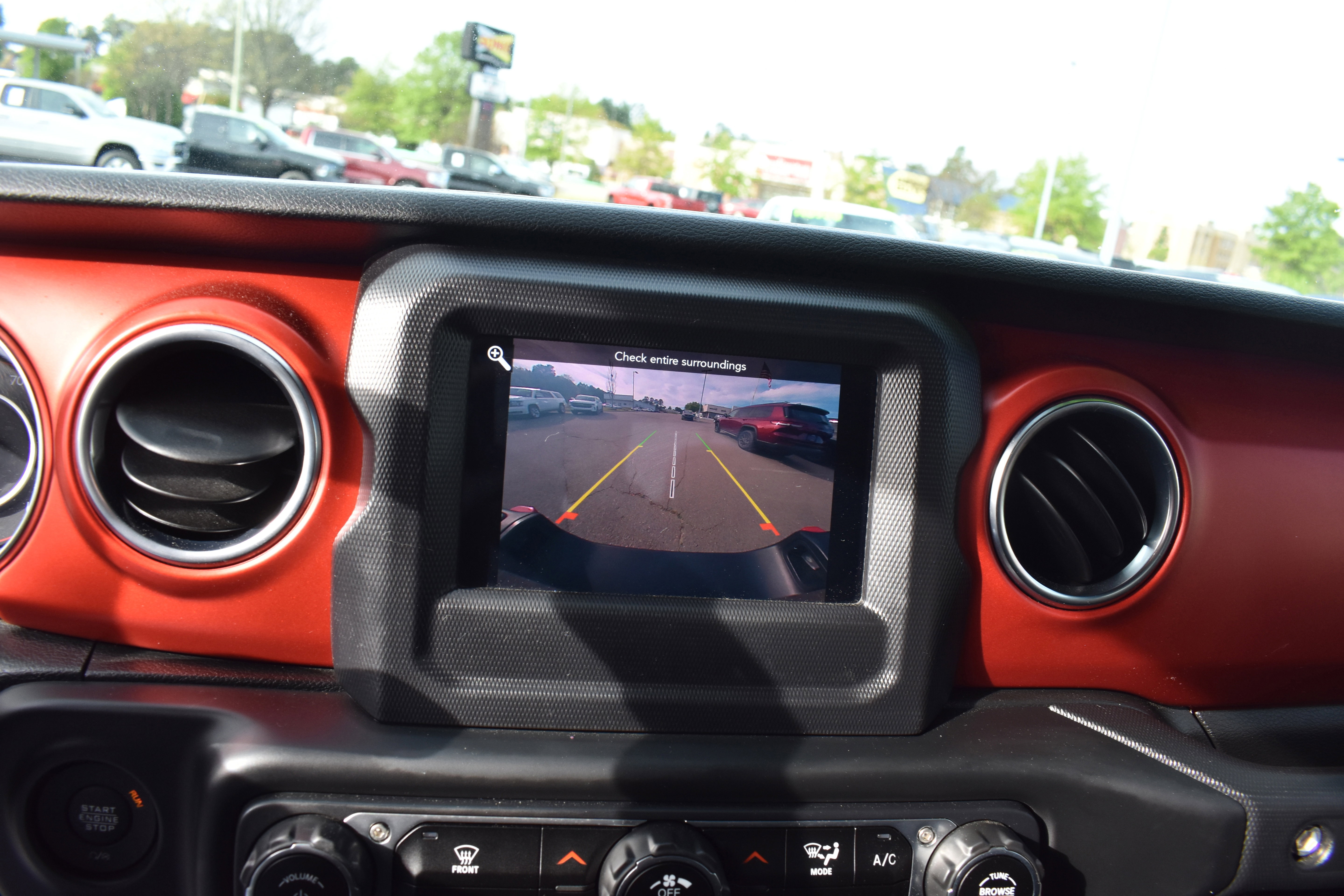 Used 2020 Jeep Gladiator Rubicon w/ Trailer Tow Package image 19