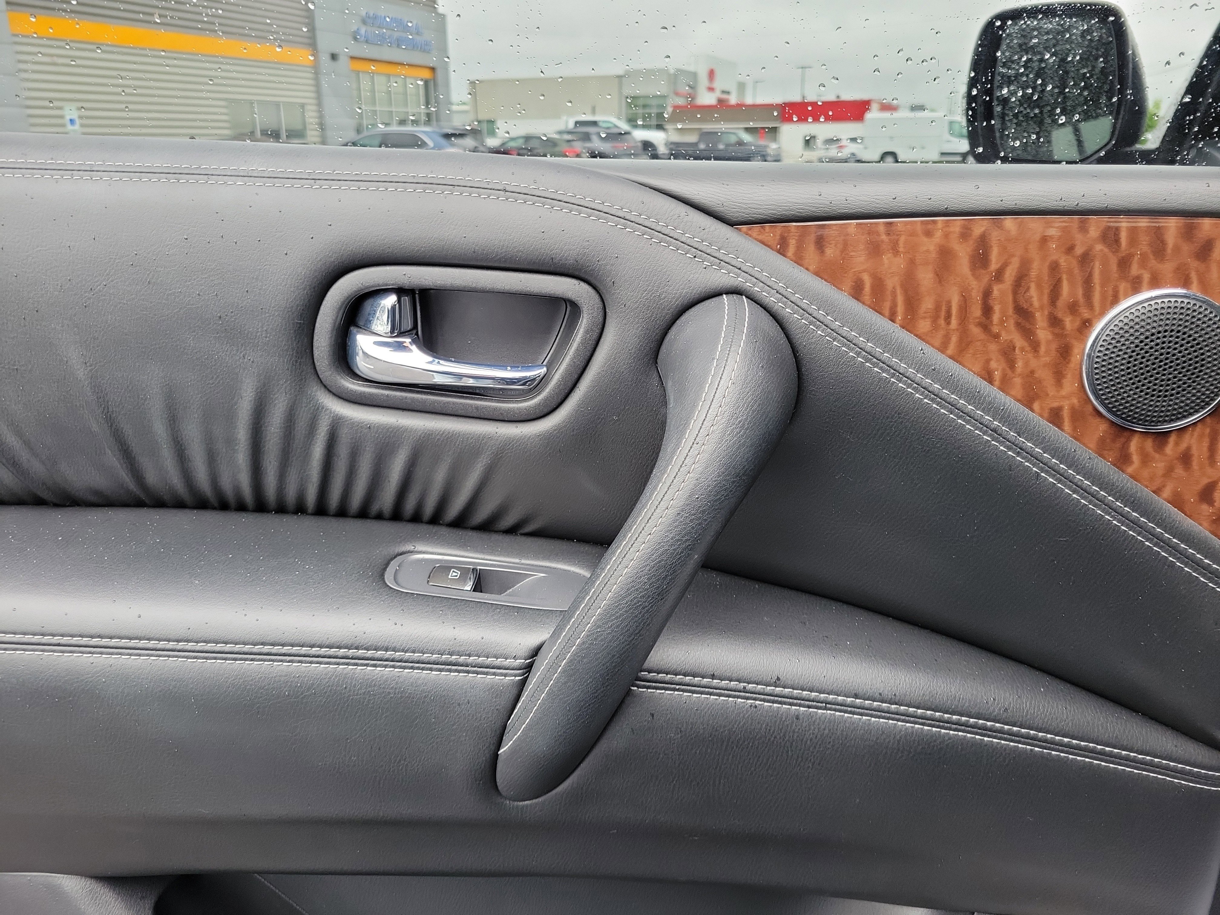Certified 2019 Nissan Armada Platinum w/ Captain's Chairs Package AWD/4WD image 12