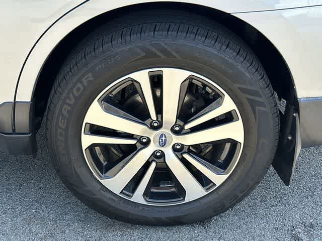 Used 2018 Subaru Outback 2.5i Limited AWD/4WD image 5