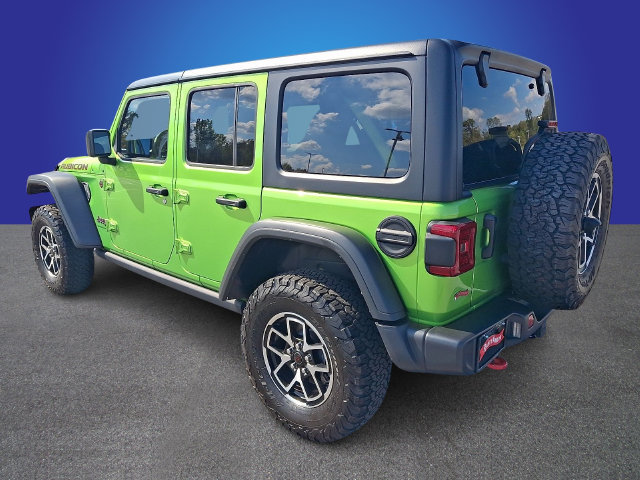 Used 2025 Jeep Wrangler Unlimited Rubicon w/ Convenience Group AWD/4WD image 6