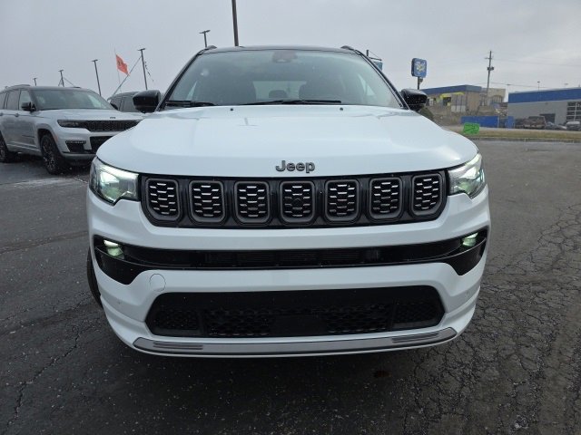 Used 2024 Jeep Compass Limited w/ Driver Assist Group I image 9