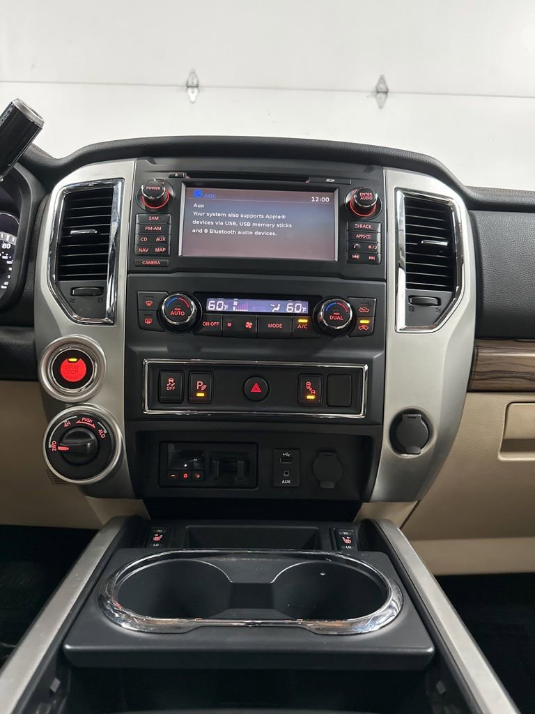 Used 2016 Nissan Titan SL AWD/4WD image 24