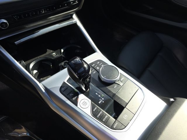 Used 2022 BMW 230i Coupe w/ Convenience Package RWD image 24
