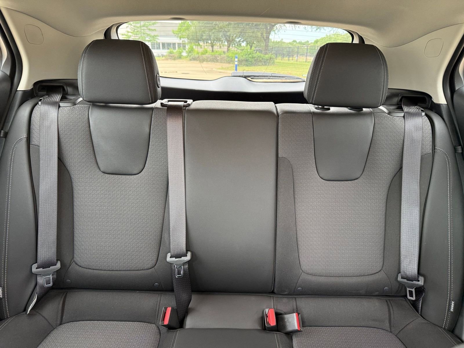 Used 2025 Buick Encore GX Preferred FWD image 39