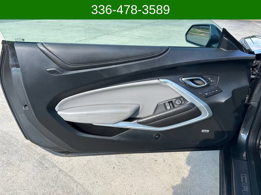 Used 2018 Chevrolet Camaro SS RWD image 10