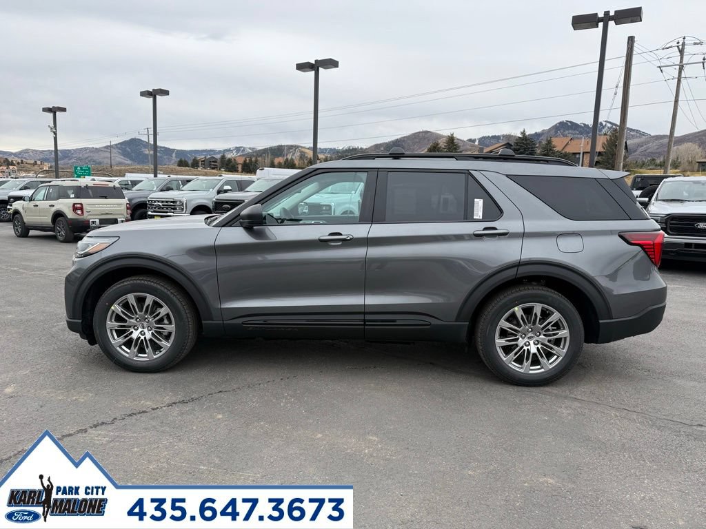 Used 2026 Ford Explorer Active w/ Active Comfort Package AWD/4WD image 3