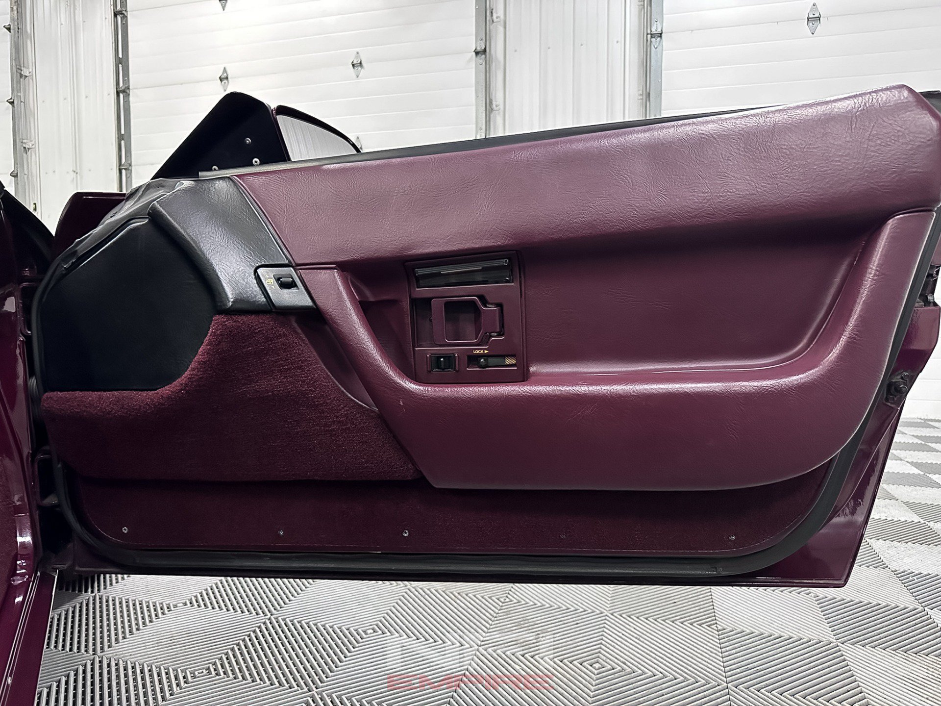 Used 1993 Chevrolet Corvette Convertible RWD image 43