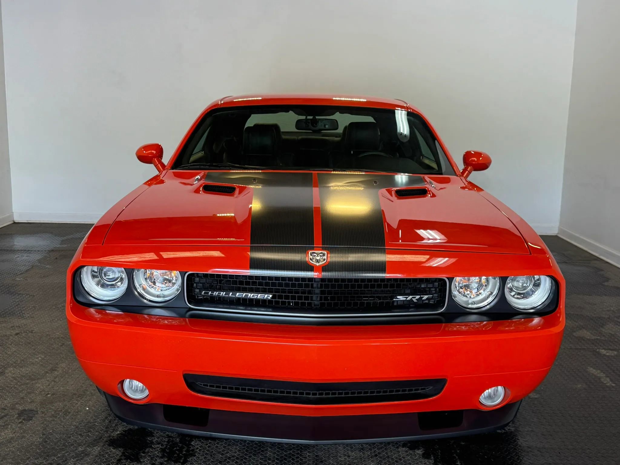 Used 2008 Dodge Challenger SRT8 RWD image 2
