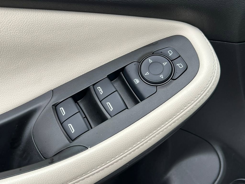 Certified 2023 Buick Encore GX Preferred w/ Cold Weather Comfort Package image 15