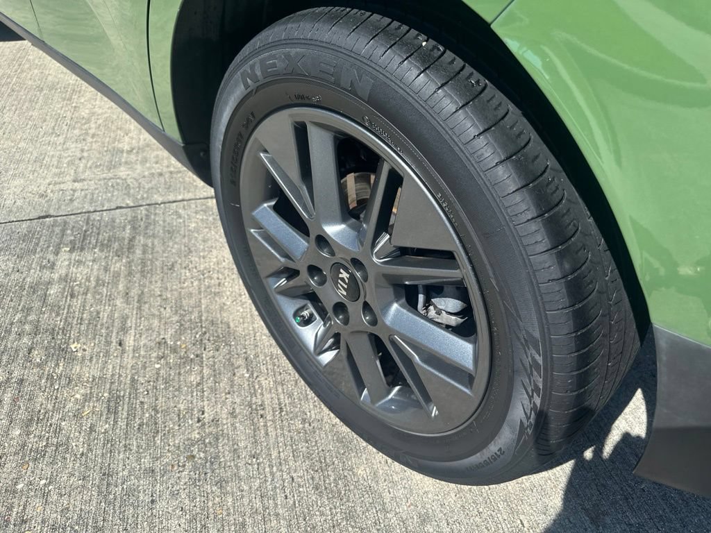 Used 2020 Kia Soul EX FWD image 39