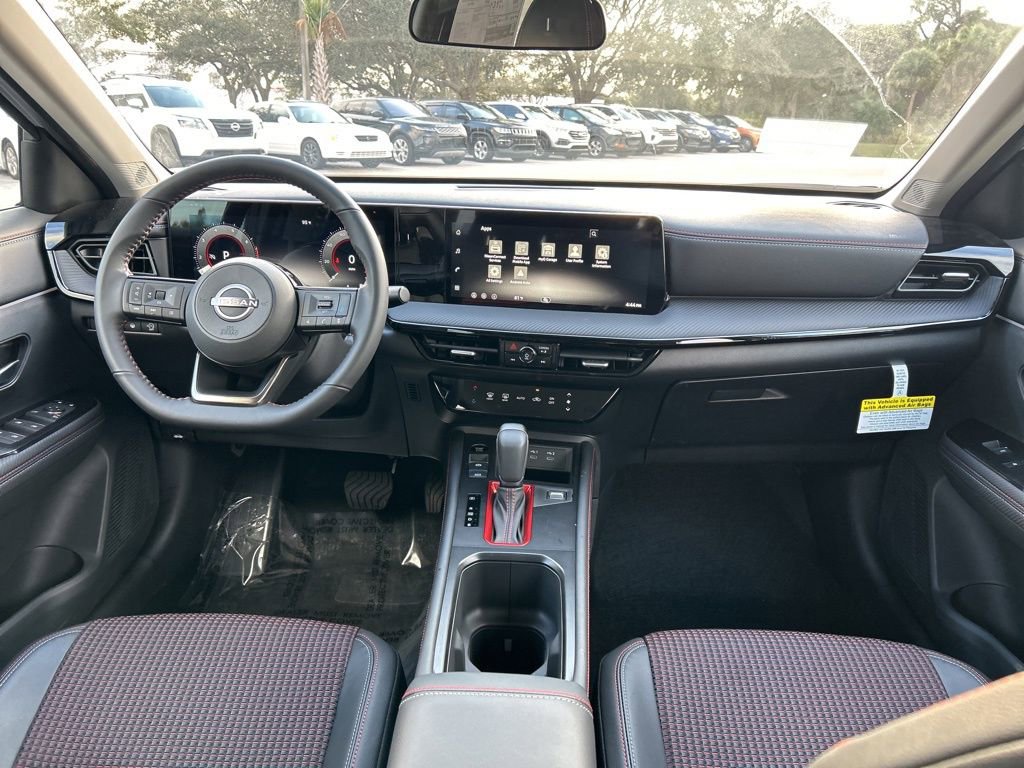 New 2026 Nissan Kicks SR FWD image 10
