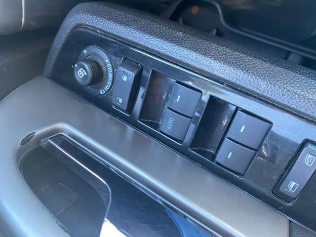 Used 2012 Ford Expedition Limited image 21