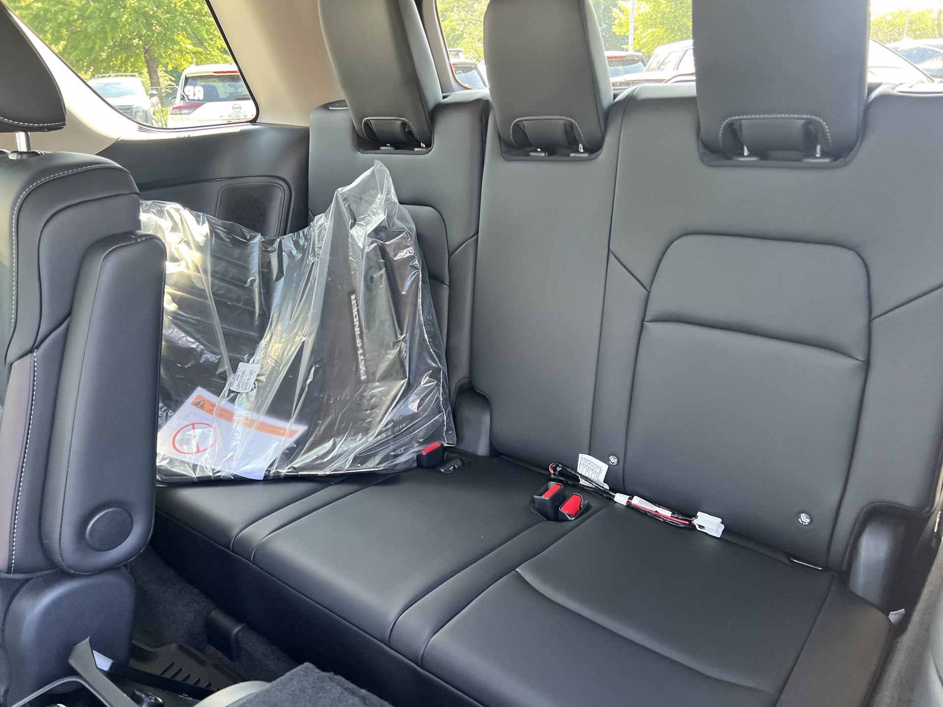 New 2026 Nissan Pathfinder Platinum FWD image 21