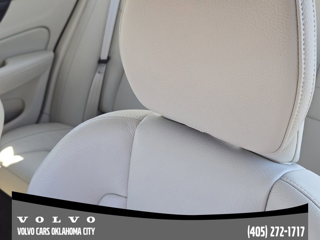 Certified 2023 Volvo S60 B5 Core w/ Climate Package image 14