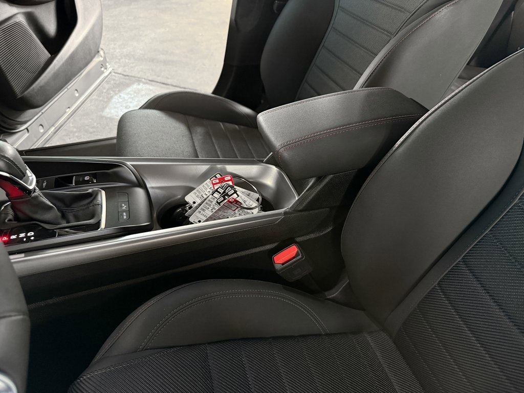 Used 2024 Dodge Hornet R/T image 39