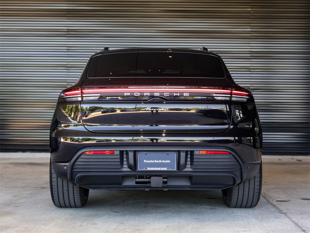 New 2025 Porsche Macan 4 Electric image 6