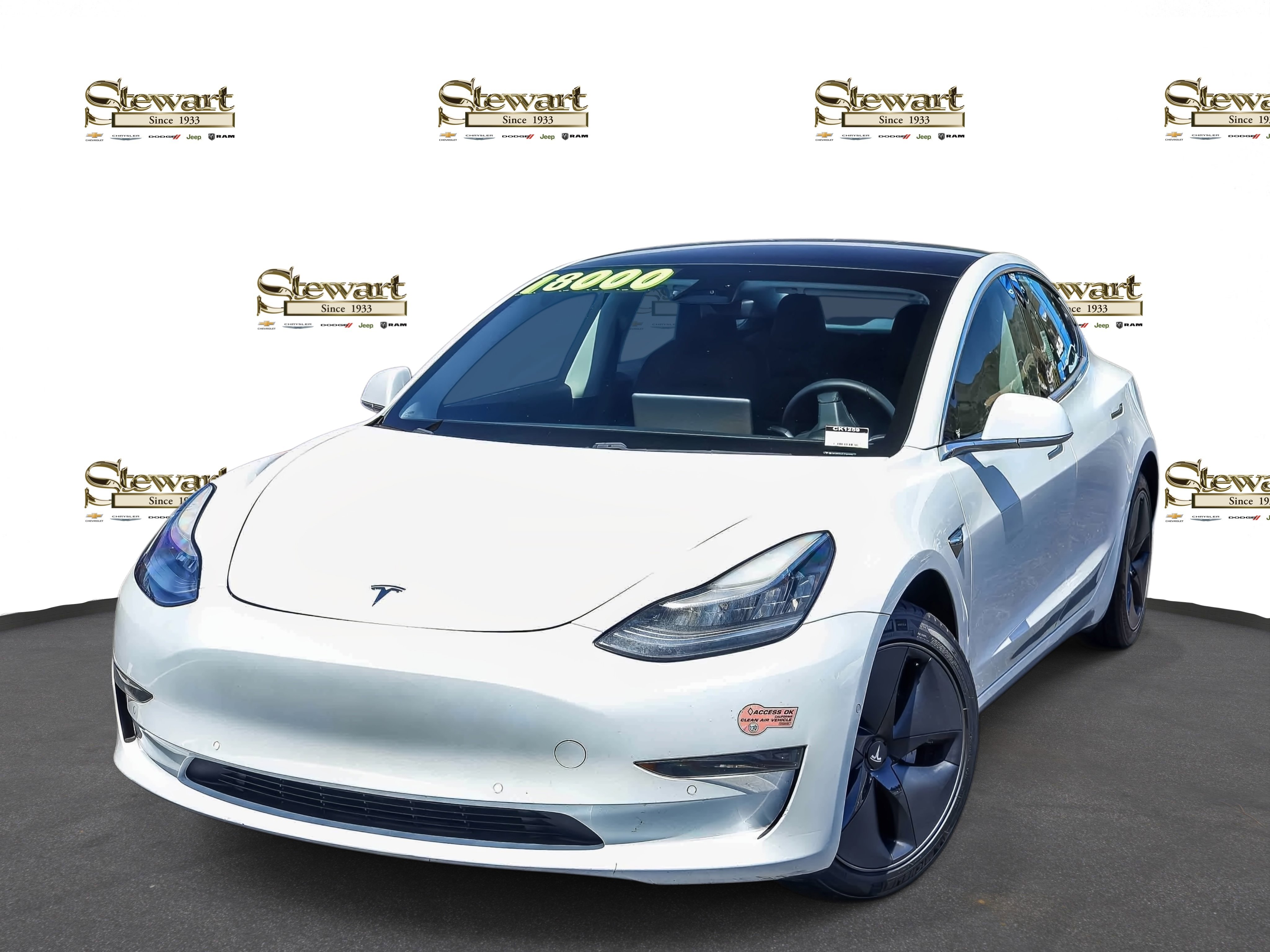 Used 2020 Tesla Model 3 Standard Range Plus RWD image 1