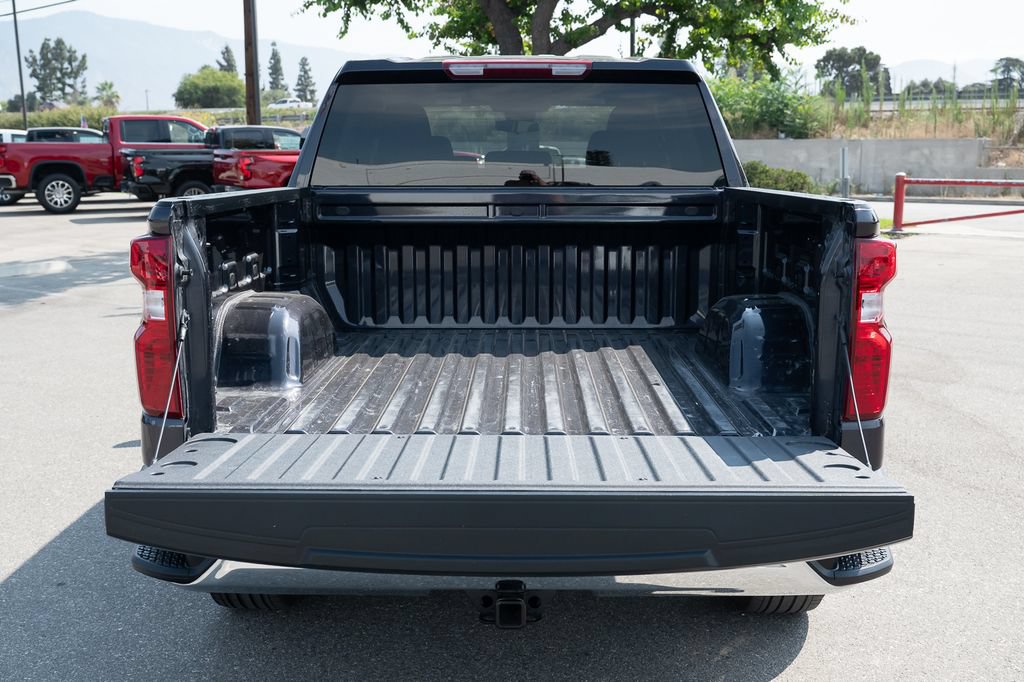 Used 2024 Chevrolet Silverado 1500 LT AWD/4WD image 16