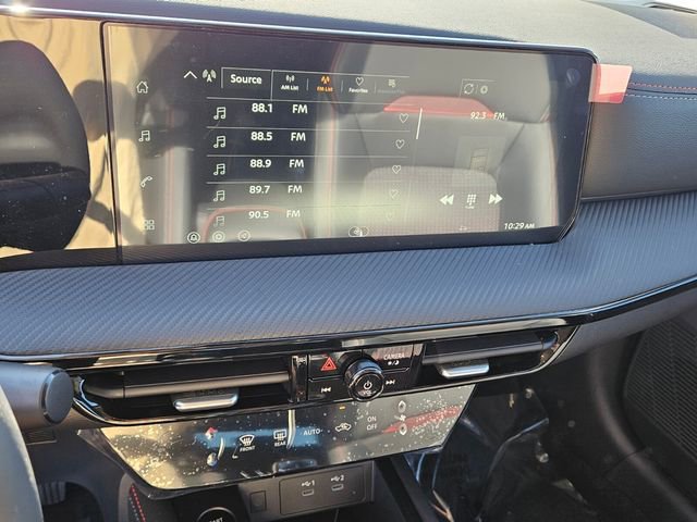 New 2026 Nissan Kicks SR image 20