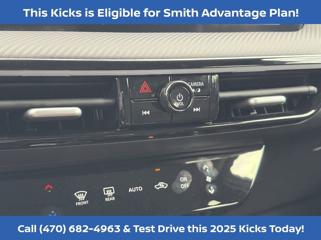 New 2025 Nissan Kicks SR image 13