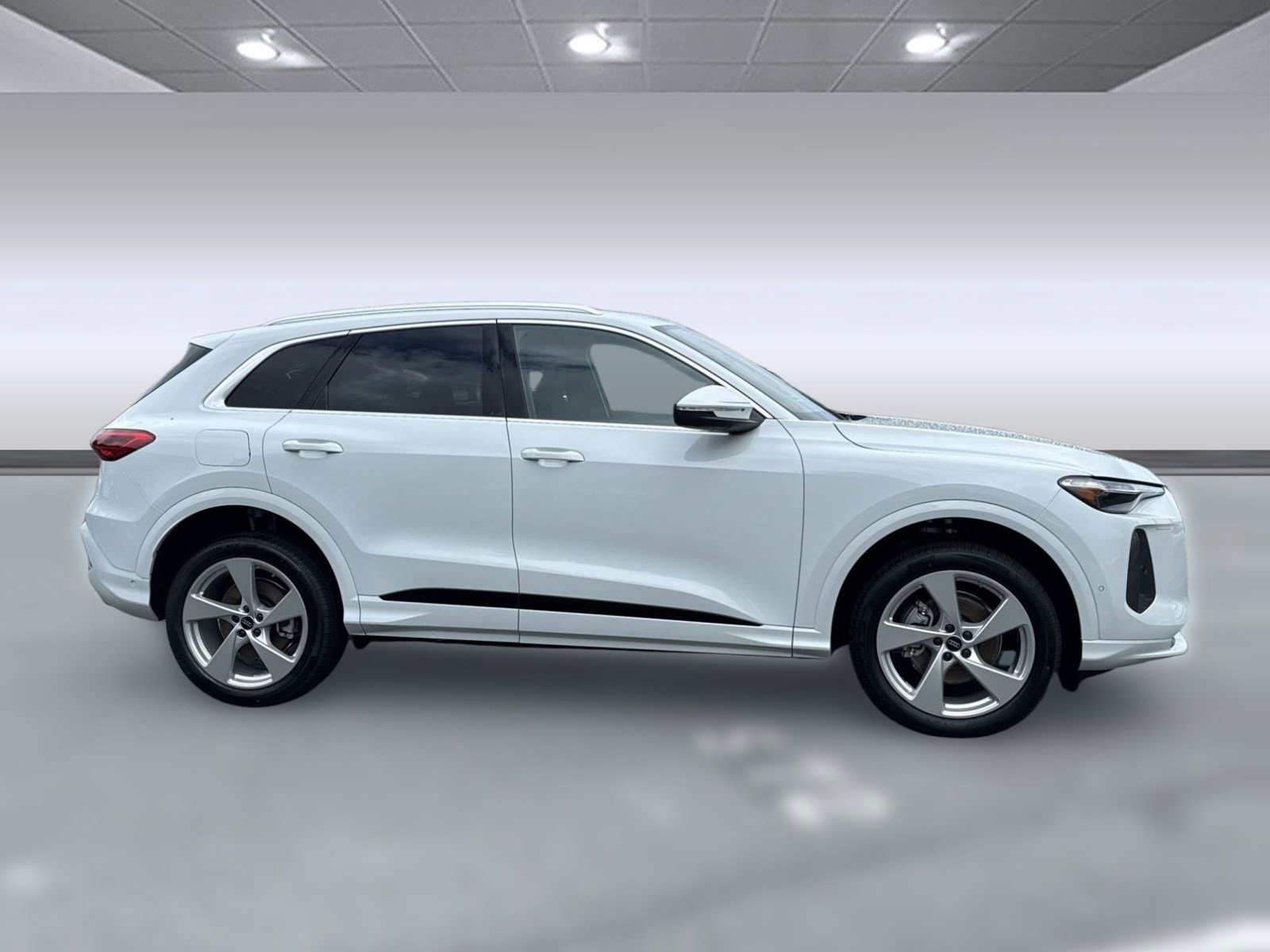 Used 2025 Audi Q5 Premium Plus image 8