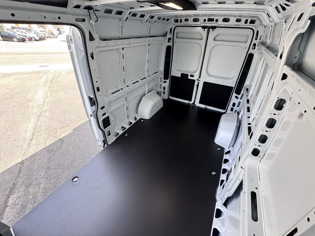 New 2024 RAM ProMaster 2500 w/ Convenience Group image 12