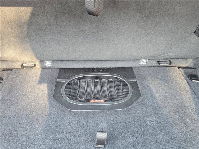 Used 2021 Jeep Wrangler Rubicon AWD/4WD image 6