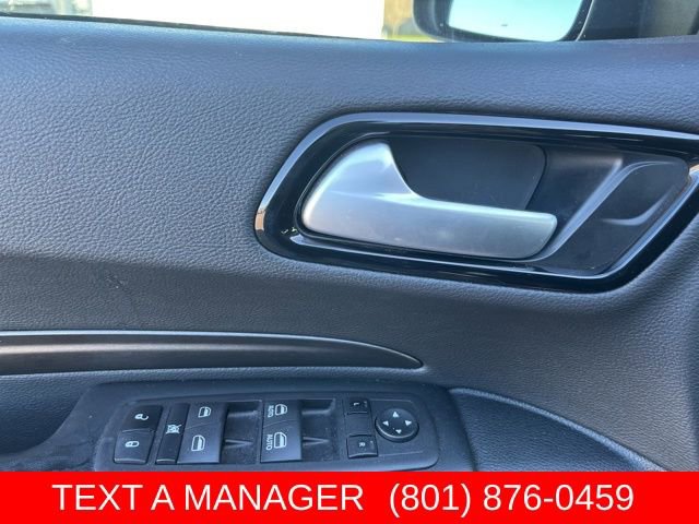Used 2022 Dodge Durango SXT w/ Anodized Platinum Package AWD/4WD image 14