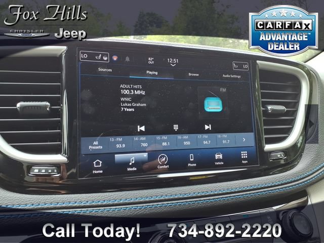 Used 2021 Chrysler Pacifica Touring-L FWD image 20