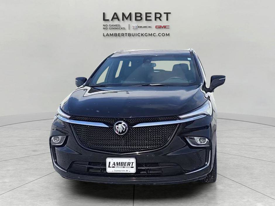 Used 2023 Buick Enclave Essence w/ Sport Touring Edition image 8