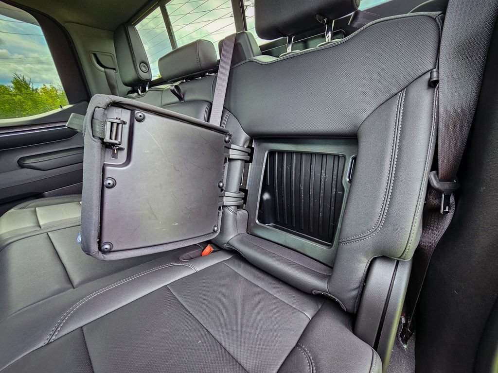 Used 2023 Chevrolet Silverado 1500 LTZ w/ LTZ Premium Package AWD/4WD image 38