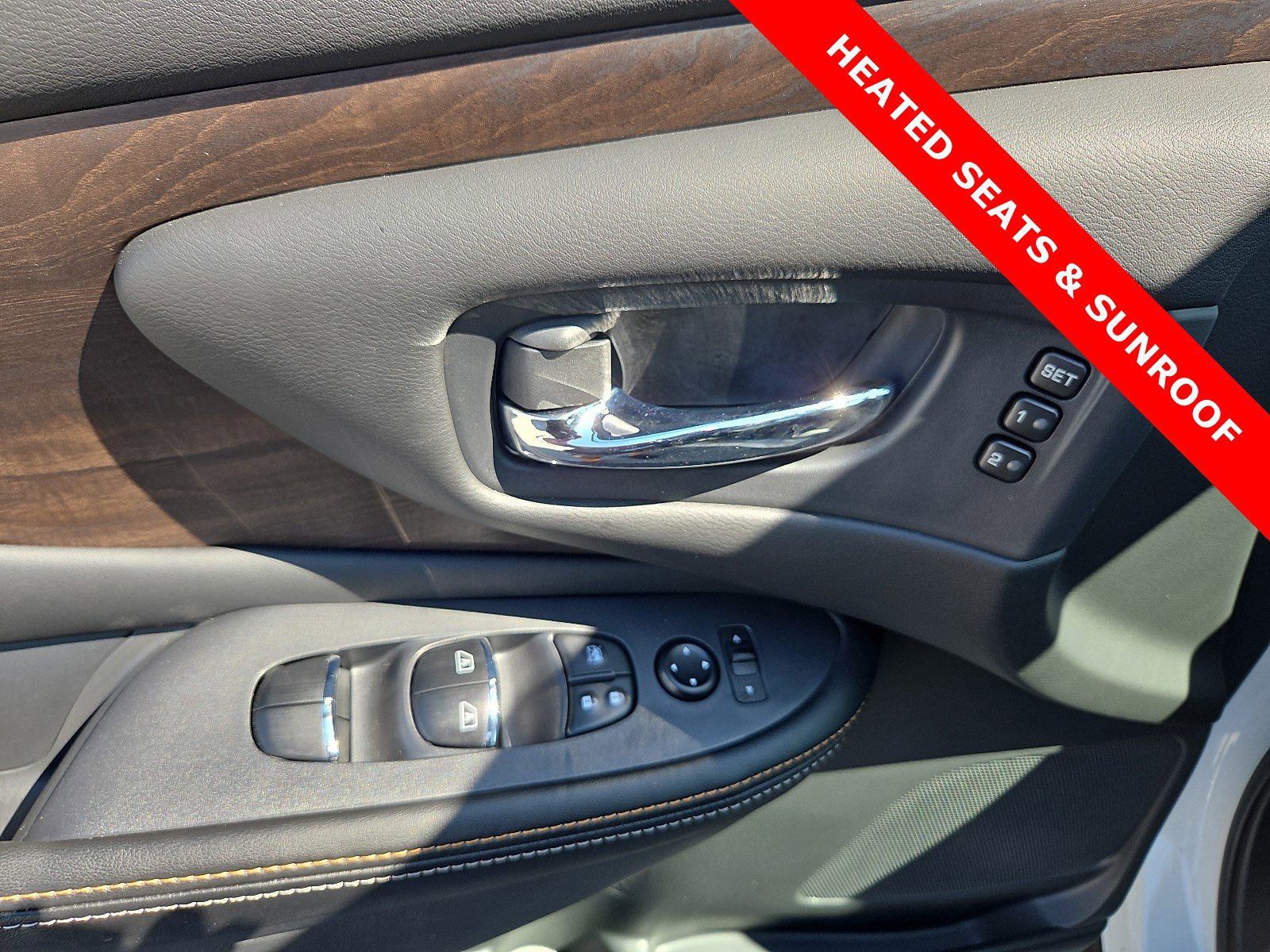 Used 2024 Nissan Murano Platinum w/ Cargo Package image 15