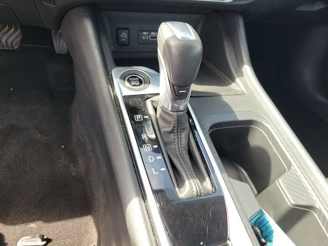 Used 2024 Nissan Sentra SV FWD image 32
