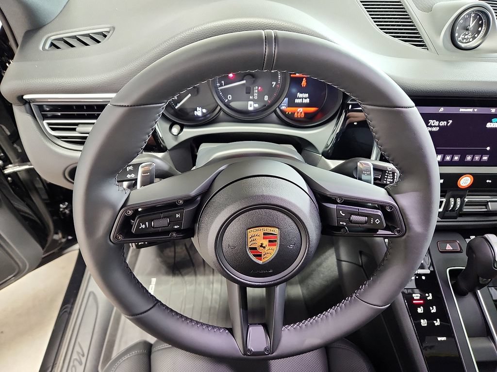 New 2026 Porsche Macan AWD/4WD image 20