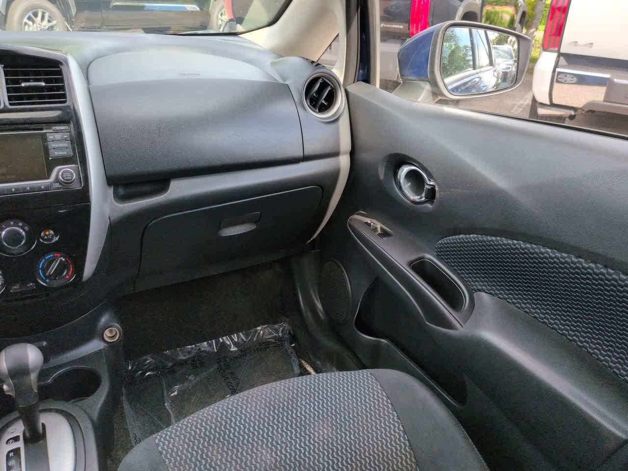 Used 2017 Nissan Versa Note SV FWD image 16