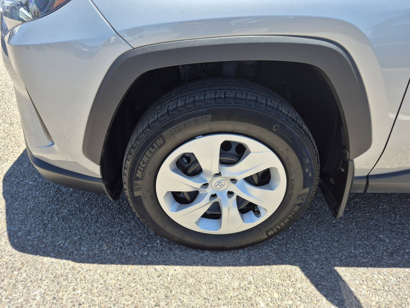 Certified 2023 Toyota RAV4 LE AWD/4WD image 24