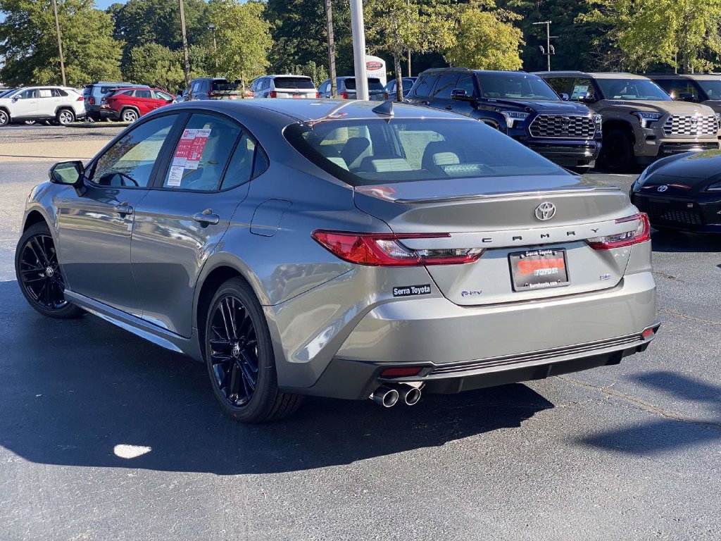 New 2026 Toyota Camry Hybrid FWD image 5