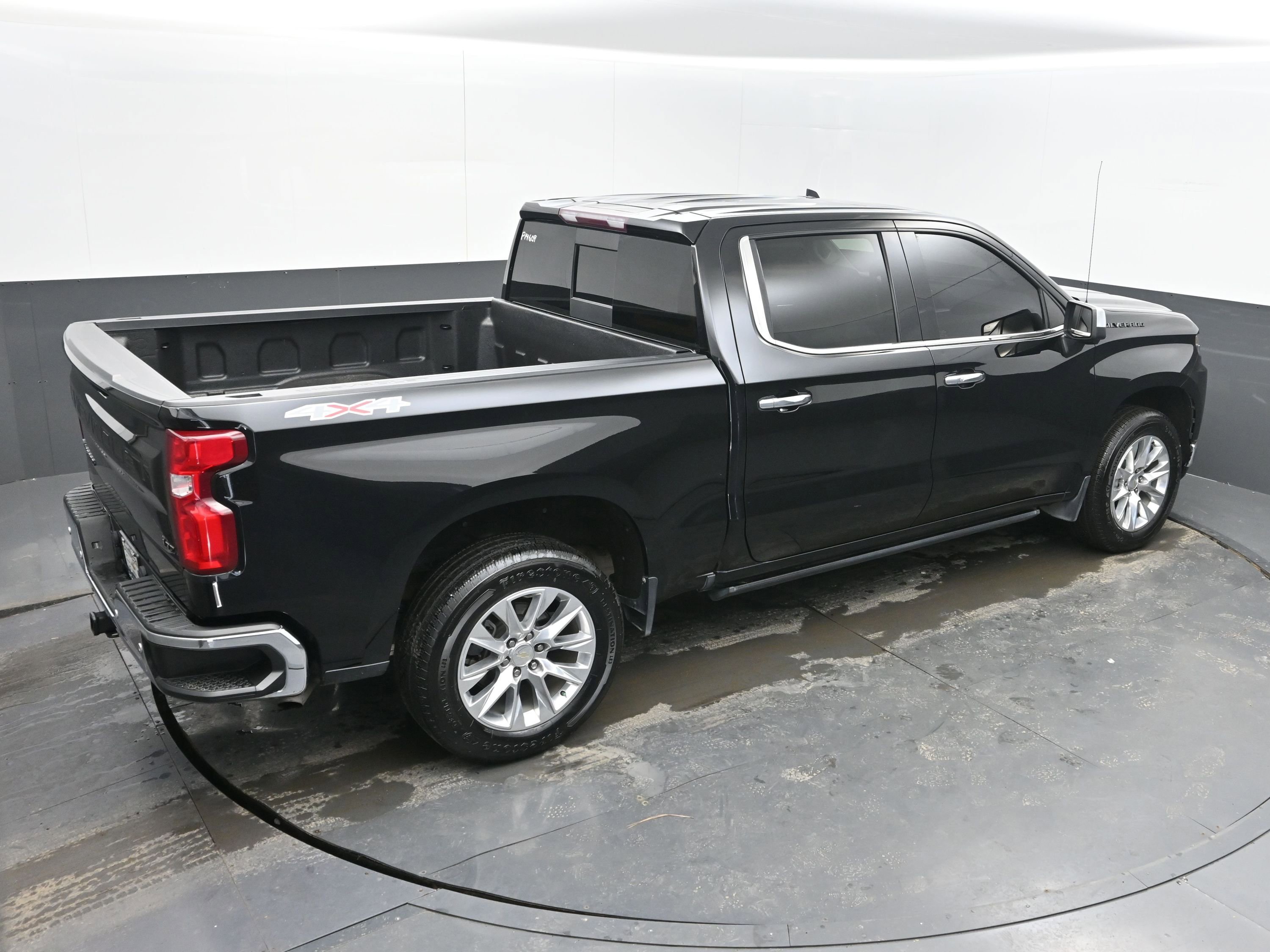 Used 2021 Chevrolet Silverado 1500 LTZ w/ LPO, Dark Essentials Package image 39