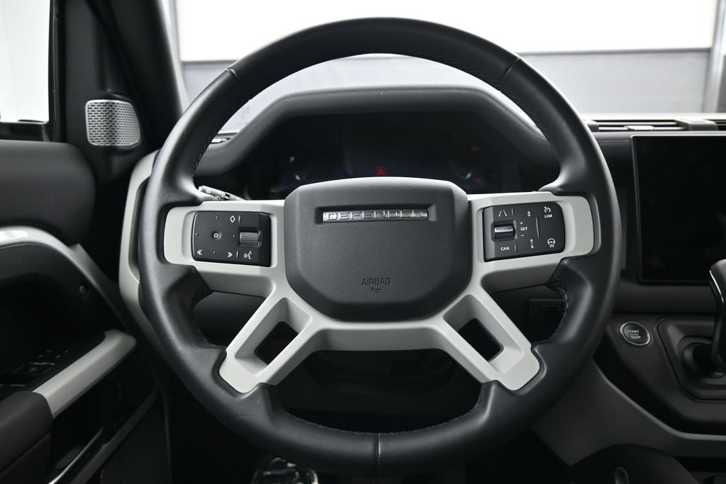 Used 2023 Land Rover Defender 130 X-Dynamic SE AWD/4WD image 12