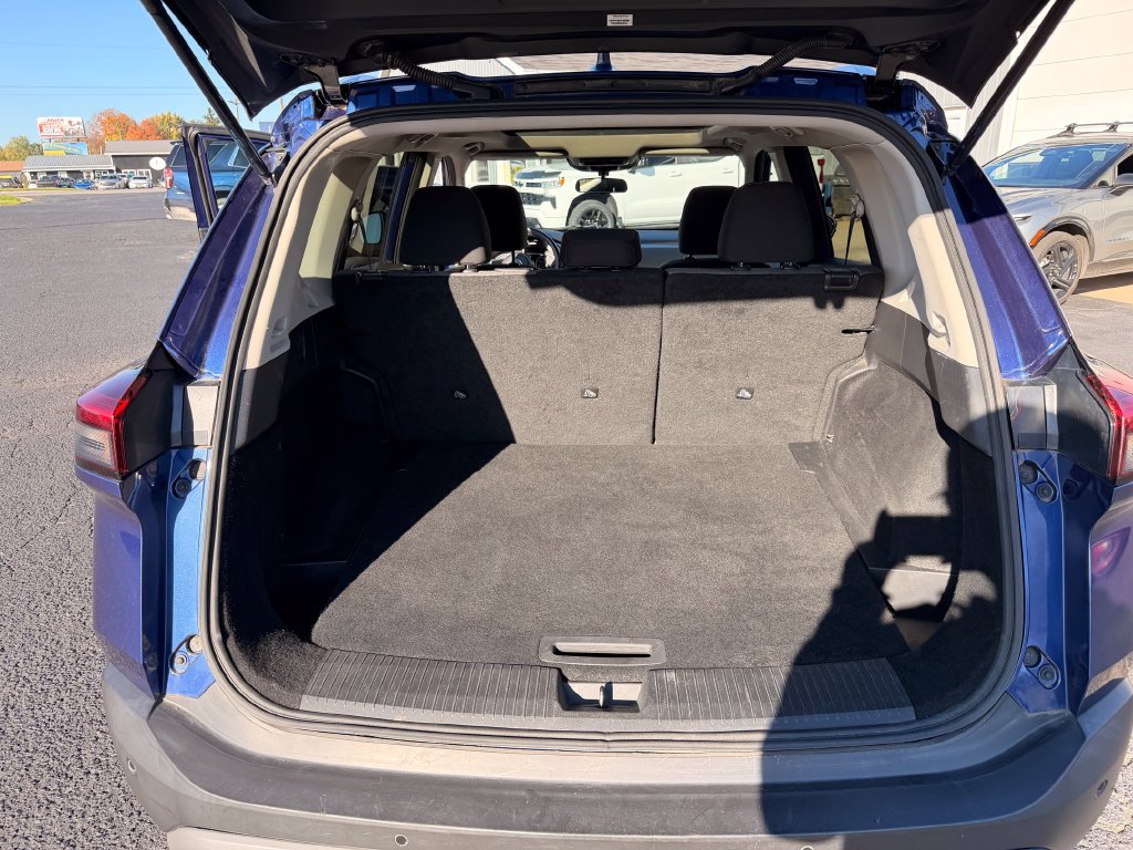 Used 2021 Nissan Rogue SV FWD image 26