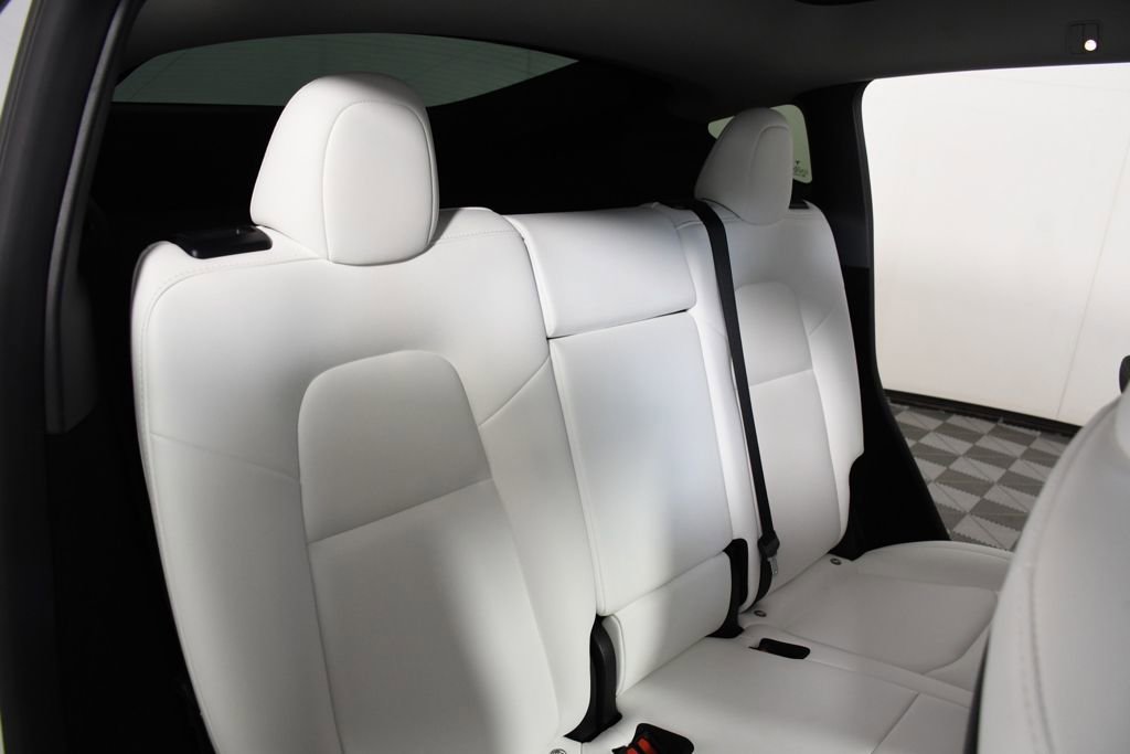 Used 2023 Tesla Model Y Long Range image 23
