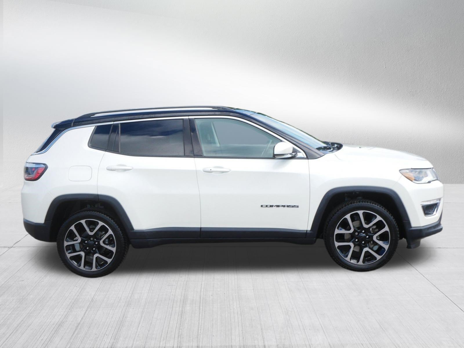 Used 2021 Jeep Compass Limited w/ Sun and Sound Group AWD/4WD image 8