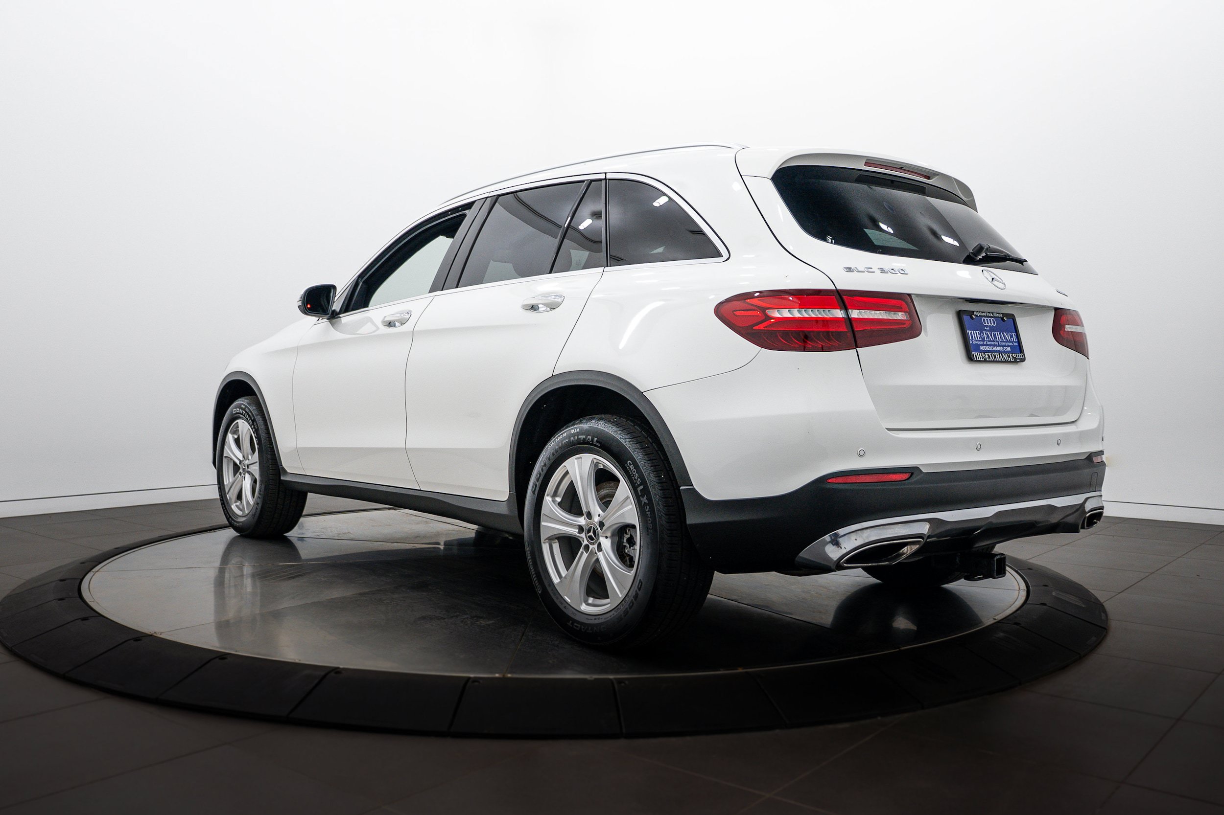Used 2017 Mercedes-Benz GLC 300 4MATIC image 5