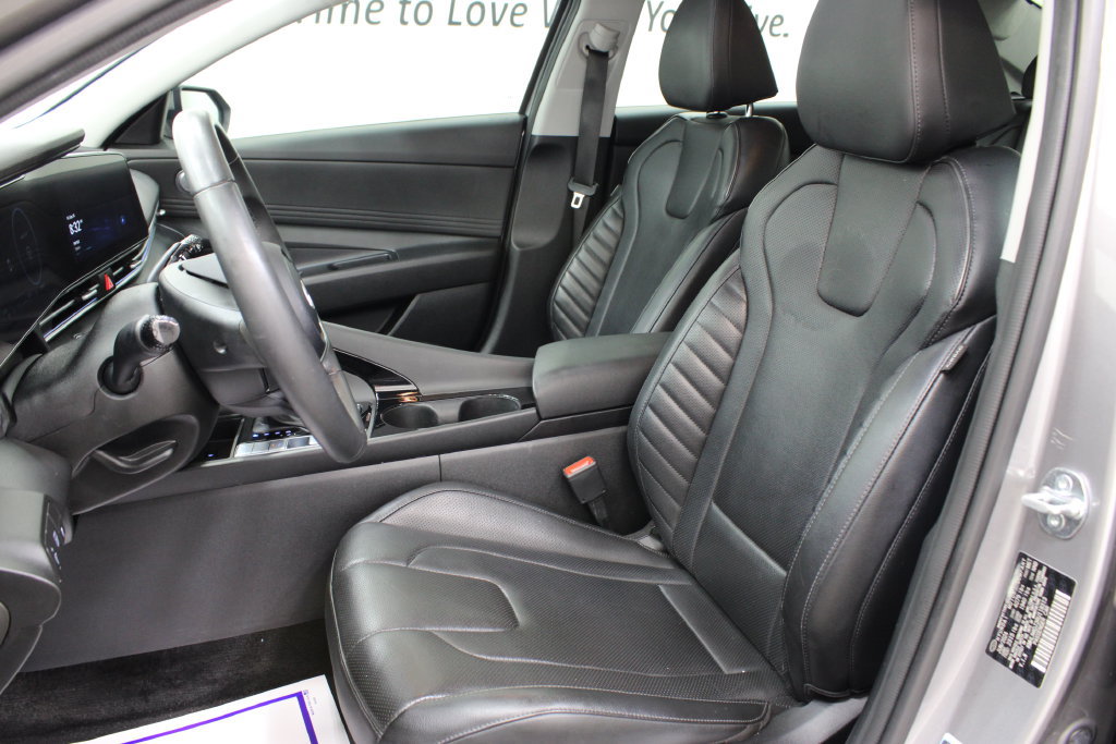 Used 2024 Hyundai Elantra Limited FWD image 16